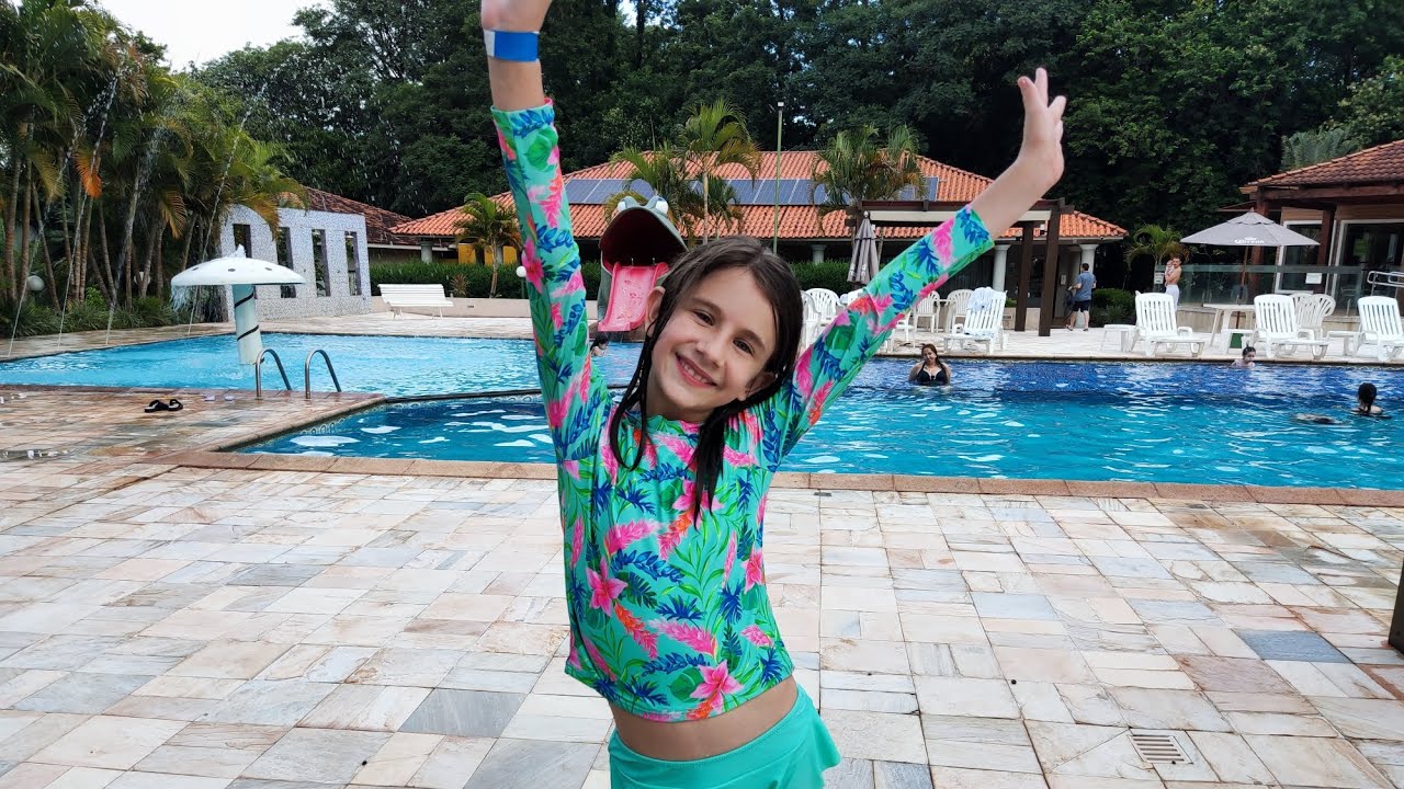 Brincando na piscina do Eco Cataratas Resort 