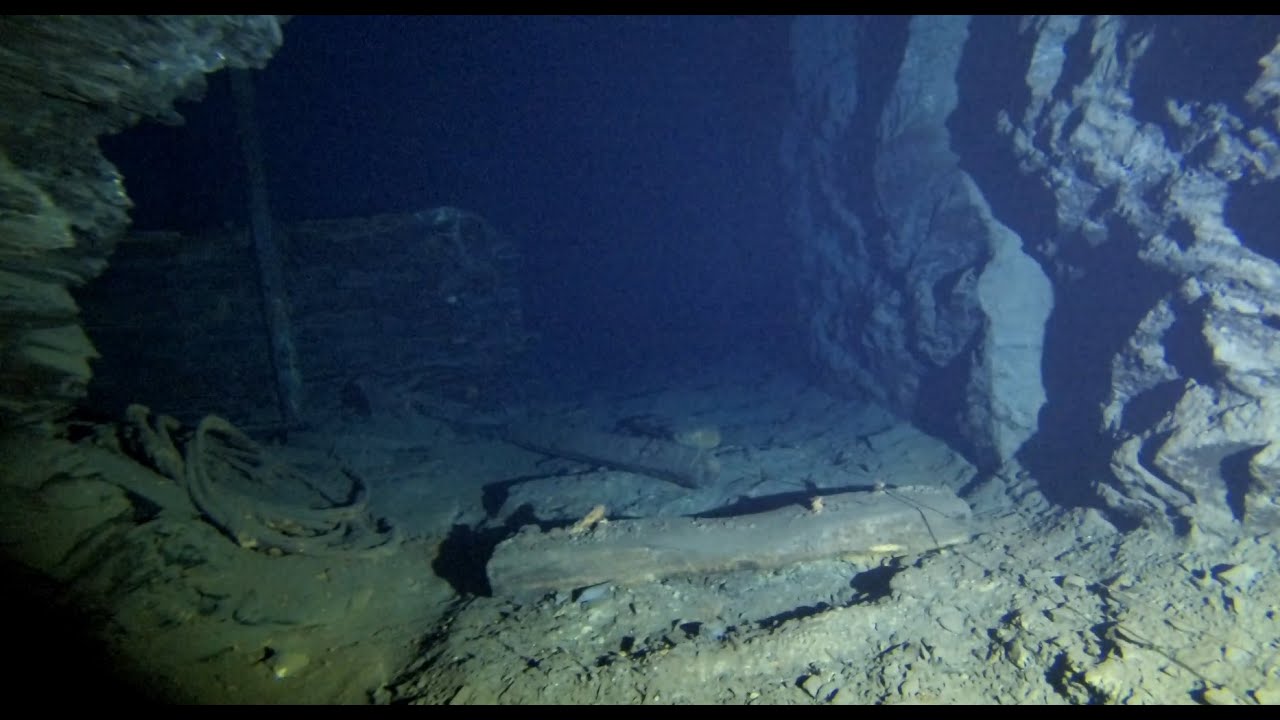Scuba Diving in Aber Las Slate Mine