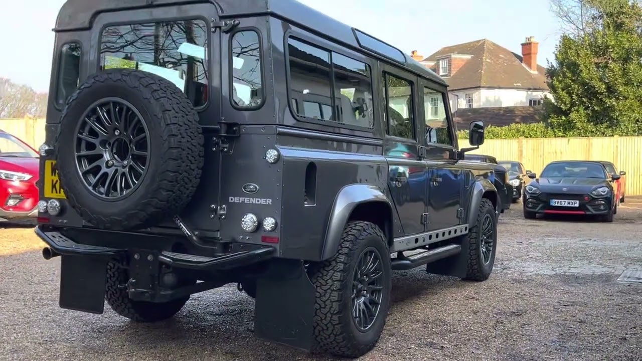 Bowler Defender Land Rover 110 Factory Stage 2
