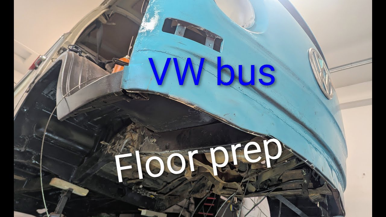 Микроавтобус VW 1969 года выпуска. Подготовка пола и уборка.