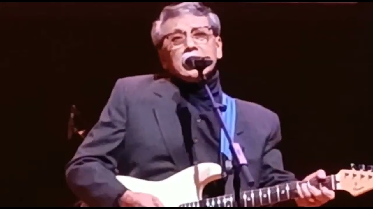 'Kembali Padaku'-Asmuri Lawi 'The Hornets' - Malam Pop Yeh Yeh at Esplanade Concert Hall. Singapore.