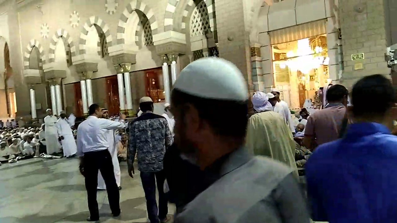 Medine'i Münevvere'de Muhteşem Sabah Ezanı