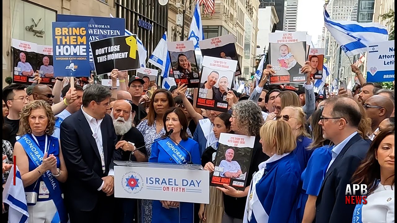 ISRAEL DAY PARADE BRINGS OUT MORE THAN 100,000 MARCHERS