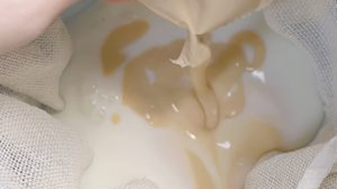 终于吃上干噎酸奶了 #酸奶#干噎酸奶 #酸奶碗