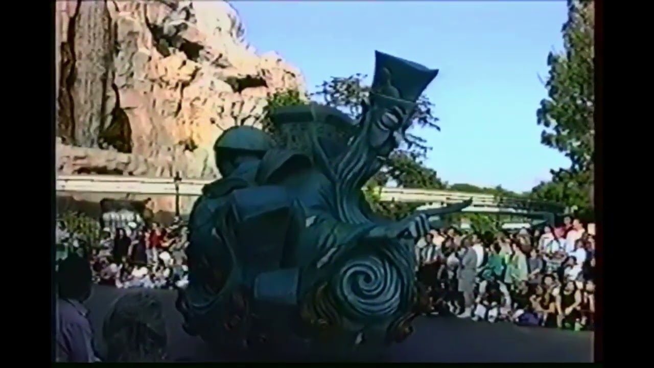 Disneyland  Mulan Parade 1998 also  Toontown