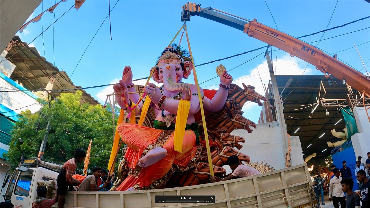 Biggest Ganesh Aagman | Dhoolpet Ganesh Transporting to Nandyal for Ganesh Chaturthi
