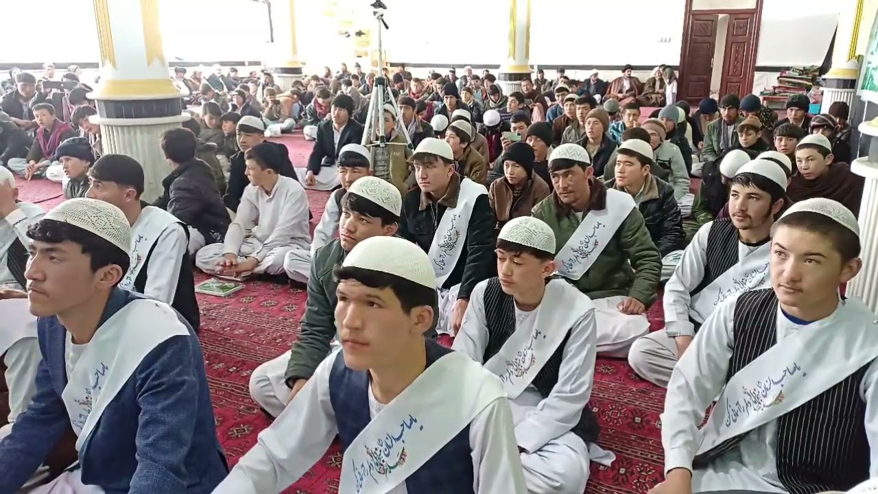 علی محمودی و نوای زیبایش 