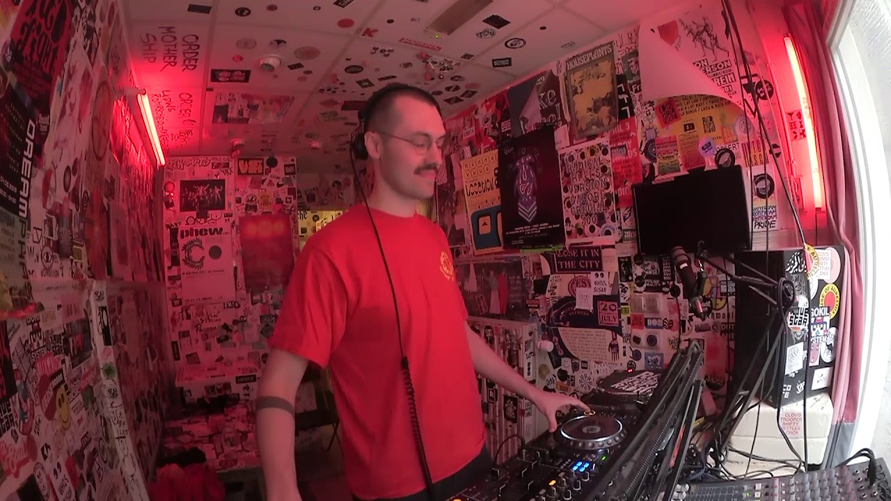 Marlon Hoffstadt at Red Light Radio (05-03-2020)