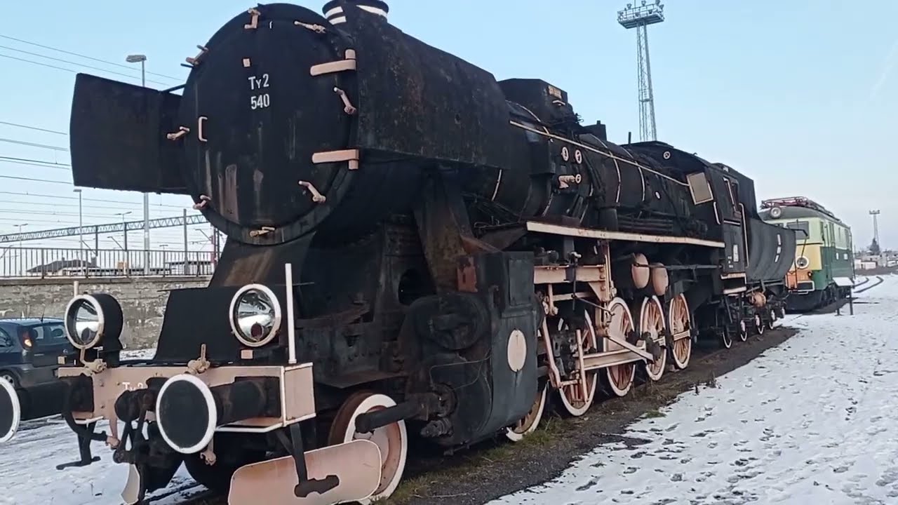 Legnica Dworzec,makieta z klocków Lego,zabytkowy Parowóz Ty2 540 i elektrowóz ET21-548 #pkp #rail