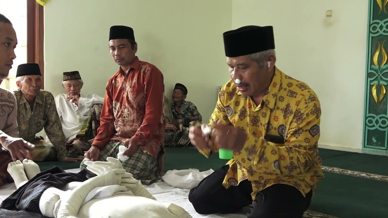 Pembelajaran Merukti Jenazah di Masjid Baiturrahman Kaliduren 2-Yogyakarta