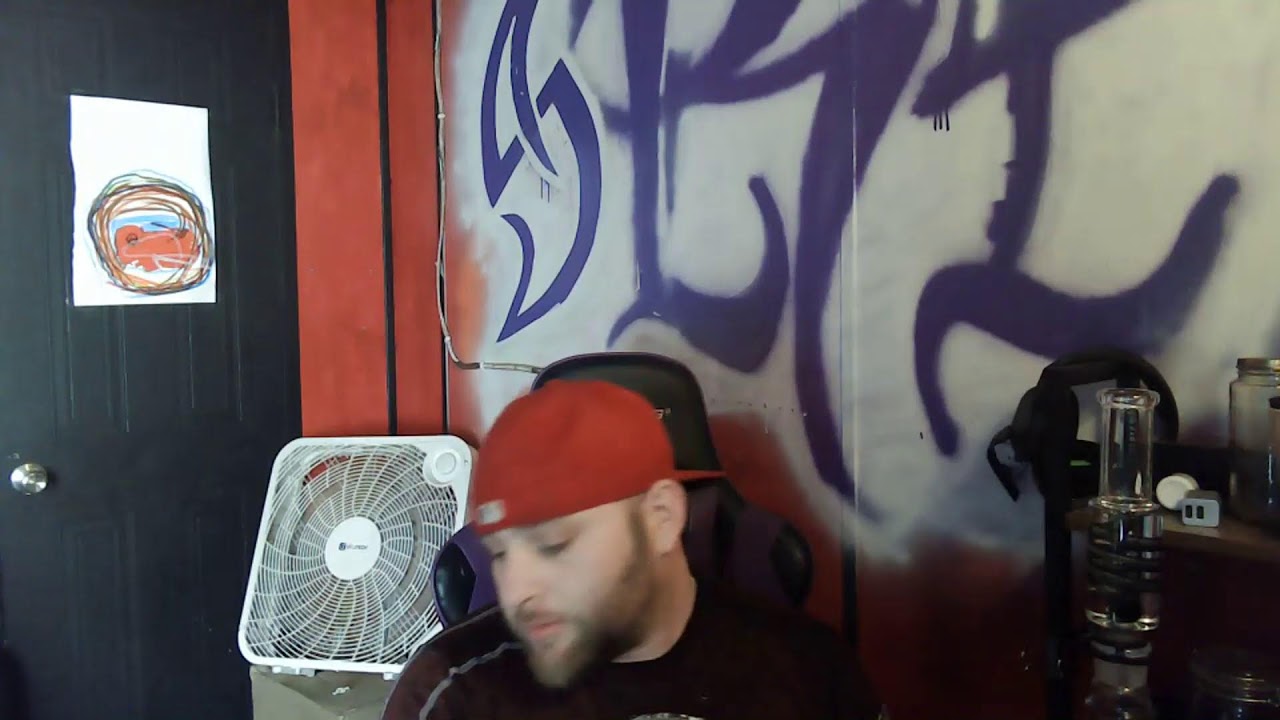 unboxing My freeze pipe from CaliGreen