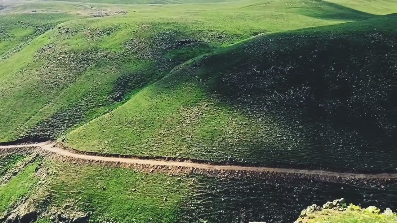 Van Erciş şehir bulağ yayla yolu güzel bir manzara