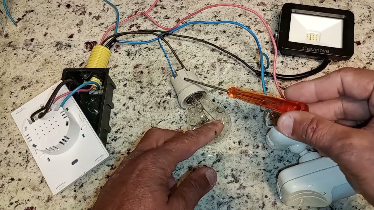 Como instalar interruptor inteligente com sensor de presença