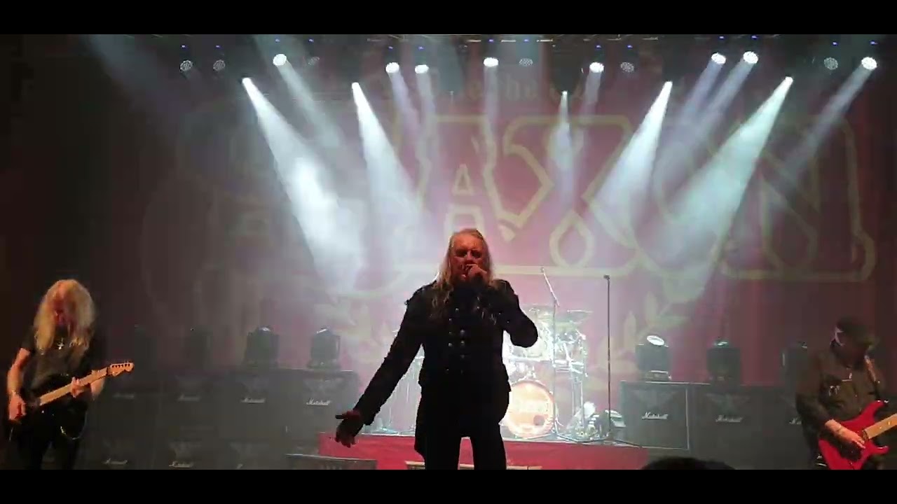SAXON - 747 (Strangers In the Night)  Cambridge 16.11.2022