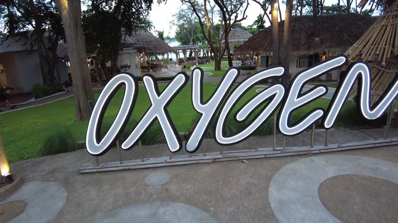 Oxygen Beachfront Pattaya by Triantafyllos sosos