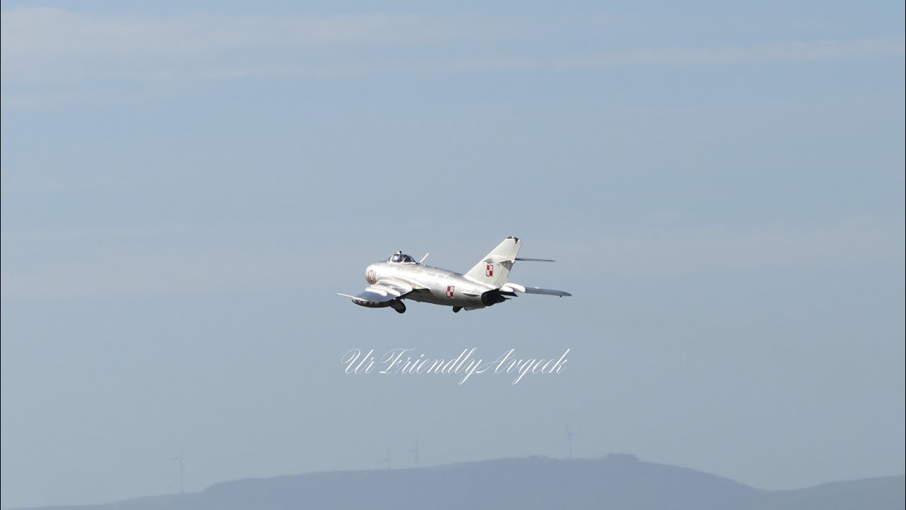 MIG 17 departing out of CWL (Cardiff) for midlands airshow @MrSr.Avgeek 