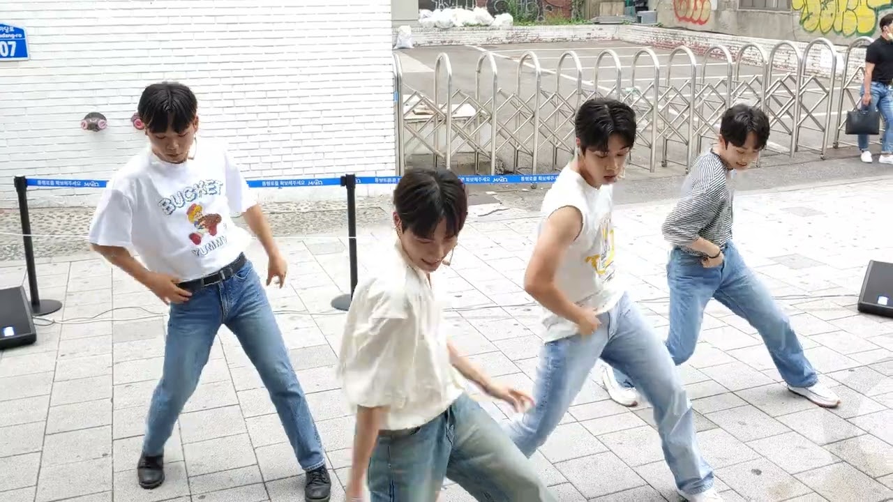 SATURDAY. WITHUS: NEW KPOP GROUP. BEAUTIFUL CAPTIVATING PERFORMANCE. HONGDAE.