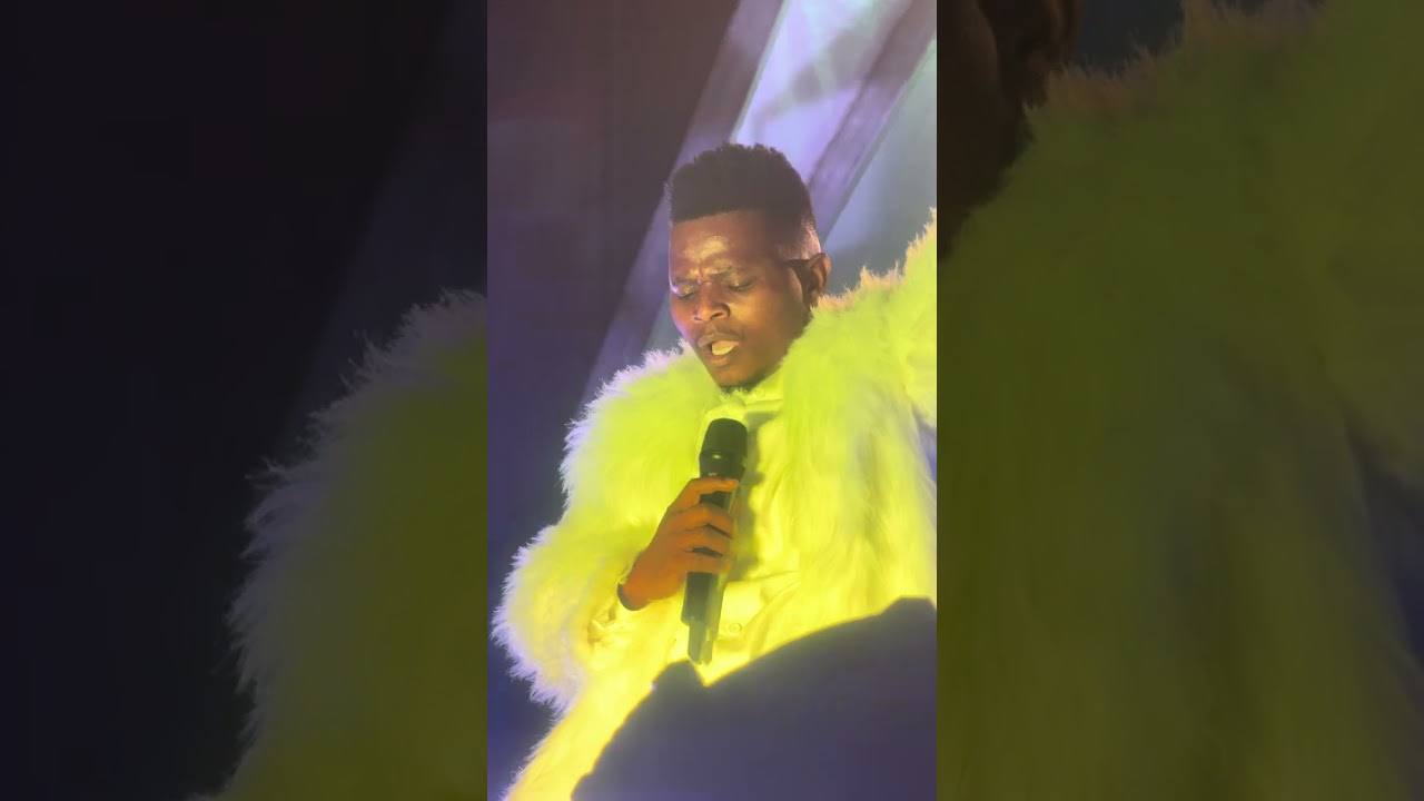 Ayanda ntanzi - Moses Mabhida opening prayer (weludlawu lwezulu)