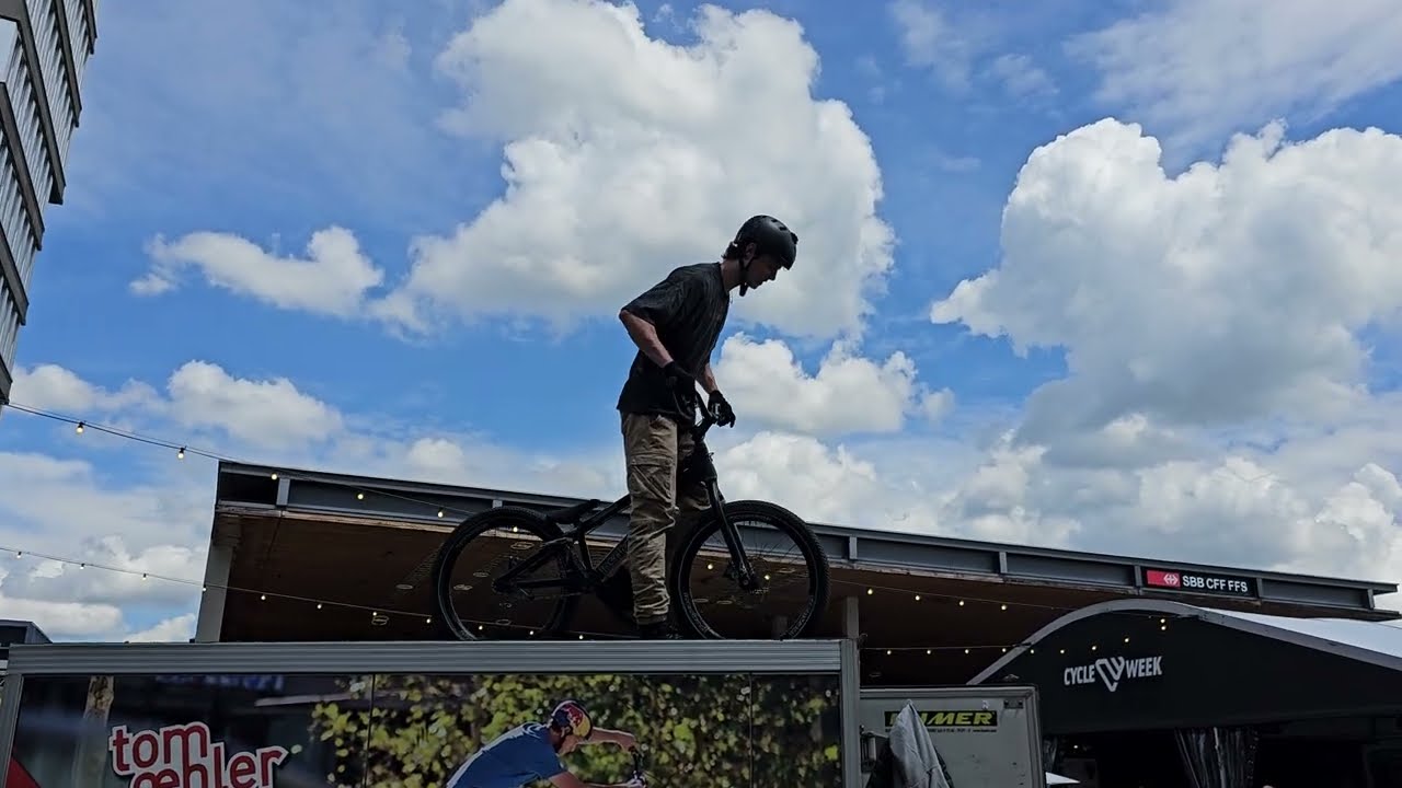 Mountain Bike Trial (MTB) Show in Z&uuml;rich Switzerland - Street Show