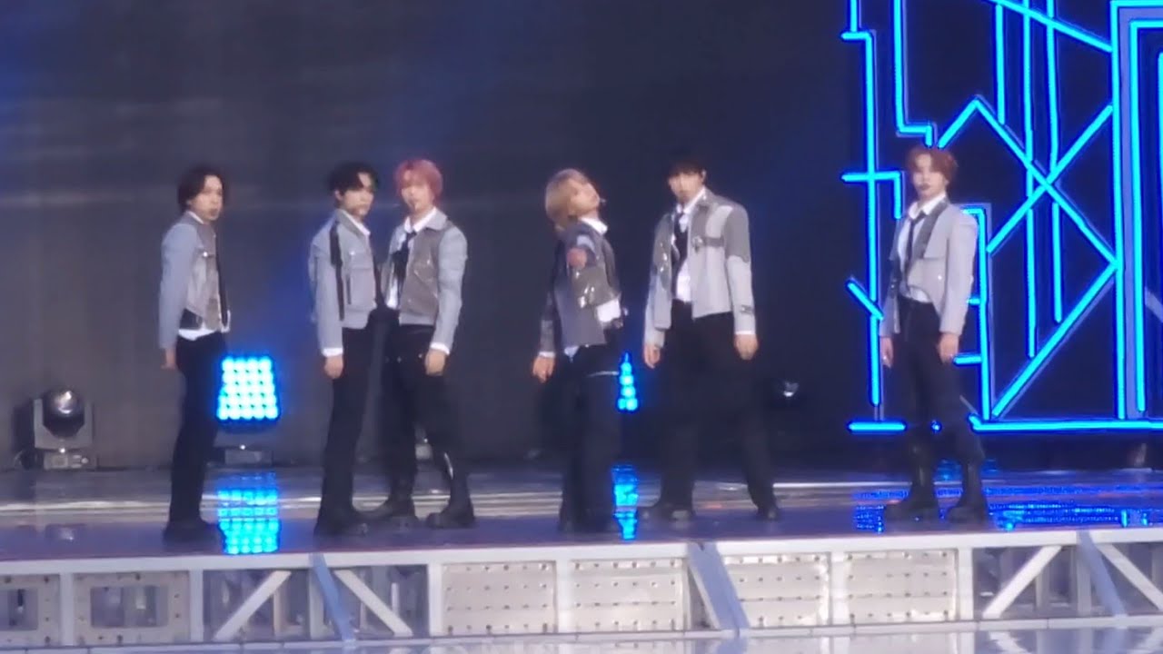 230826 WayV - Take Off | NCT NATION 웨이션 엔시티 단체콘 콘서트 폰카 직캠 fancam 텐 쿤 윈윈 샤오쥔 헨드리 양양 fancam
