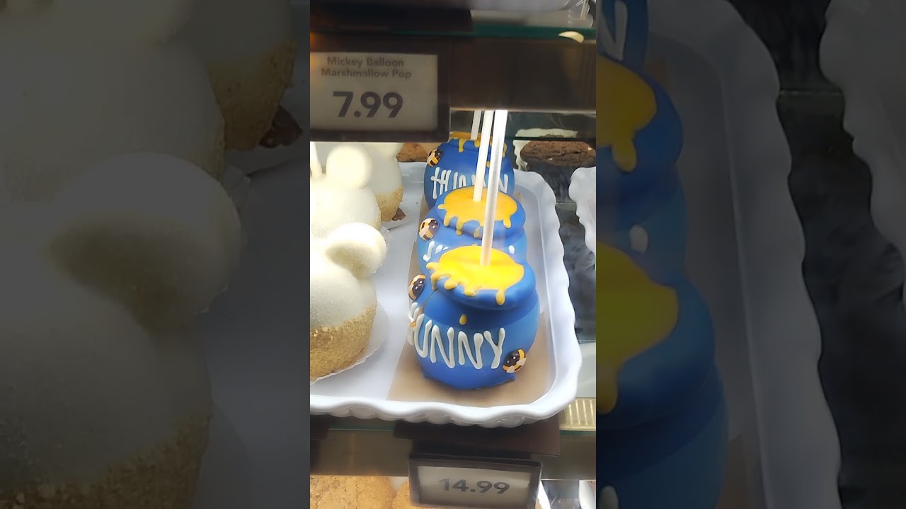 disneyland, bakery next to the Winnie the Pooh ride