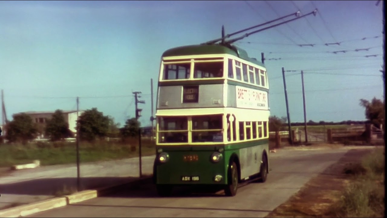 Ipswich Trolleybus 126 - first time under the wires for years