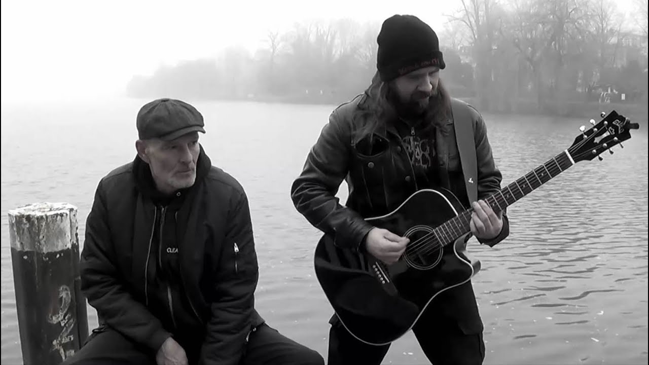 THE STOOGES - I WANNA BE YOUR DOG  - ACOUSTIC GUITAR, CAJON AND VOICE COVER