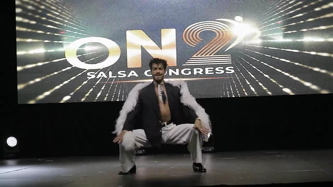 Mambo Night Live: Eloy Rojas in Genova, Italy (SalsaOn2 Congress). Alegrate Juan by Carlos D´l Puert