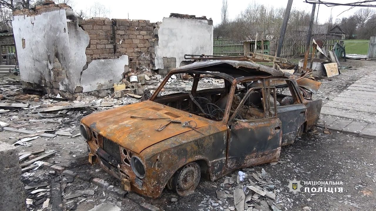 Поліцейські показали як виглядає село Морозівка від ворожих обстрілів