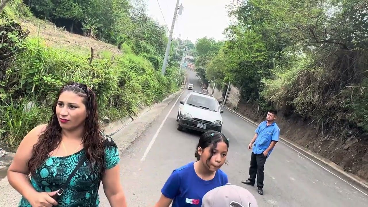 Segundas parte rumbo al sementerio acá en ciudad Arce