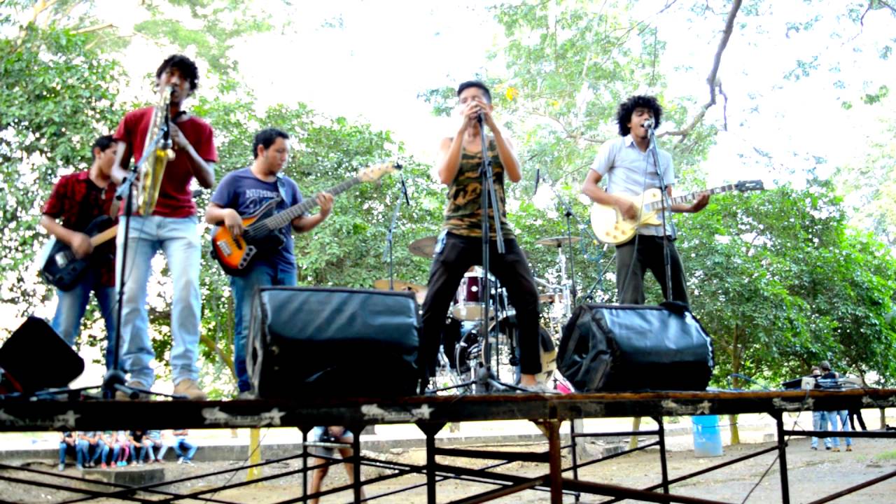 Puerto Arena - Ven y bailemos (Festival Alternativo Universidad de C&oacute;rdoba 2015)
