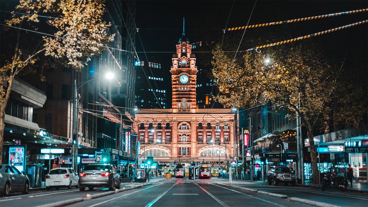 MELBOURNE POV Night Street Photography!