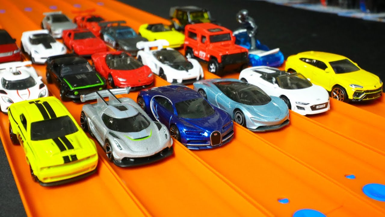 40 Hot Wheels Race Tournament