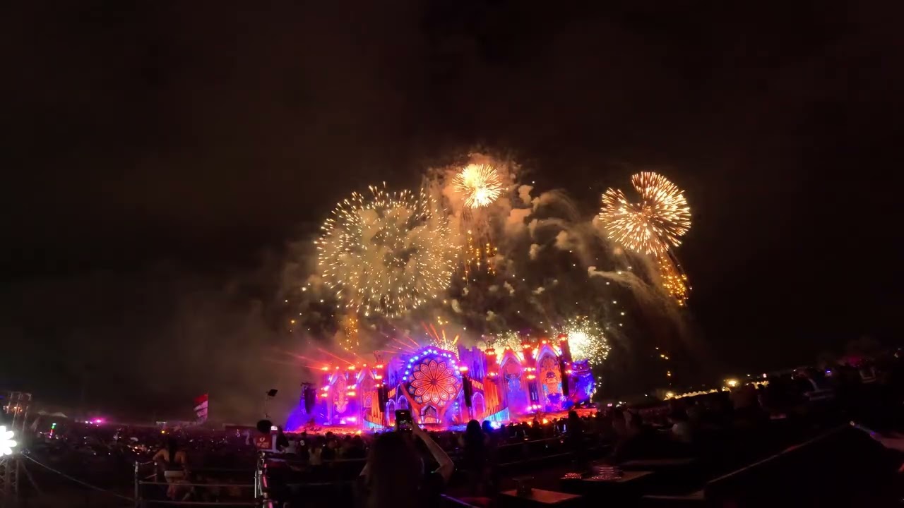 2026/01/18 - EDC Thailand - Kinetic Fields -  Ending Fireworks