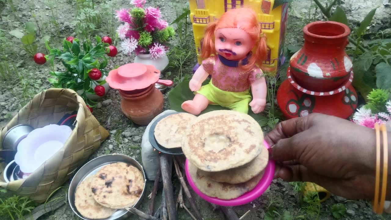 🌺Desi Mini Cooking में मिट्टी के चूल्हे पर बनी मक्के की रोटी और सरसों का साग🌹🌹💝💝