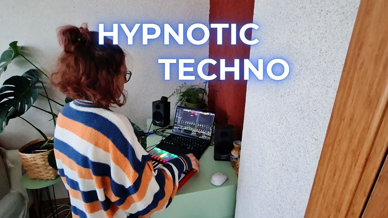 Deep Hypnotic Techno with Akai APC in Ableton Live (Live Performance)
