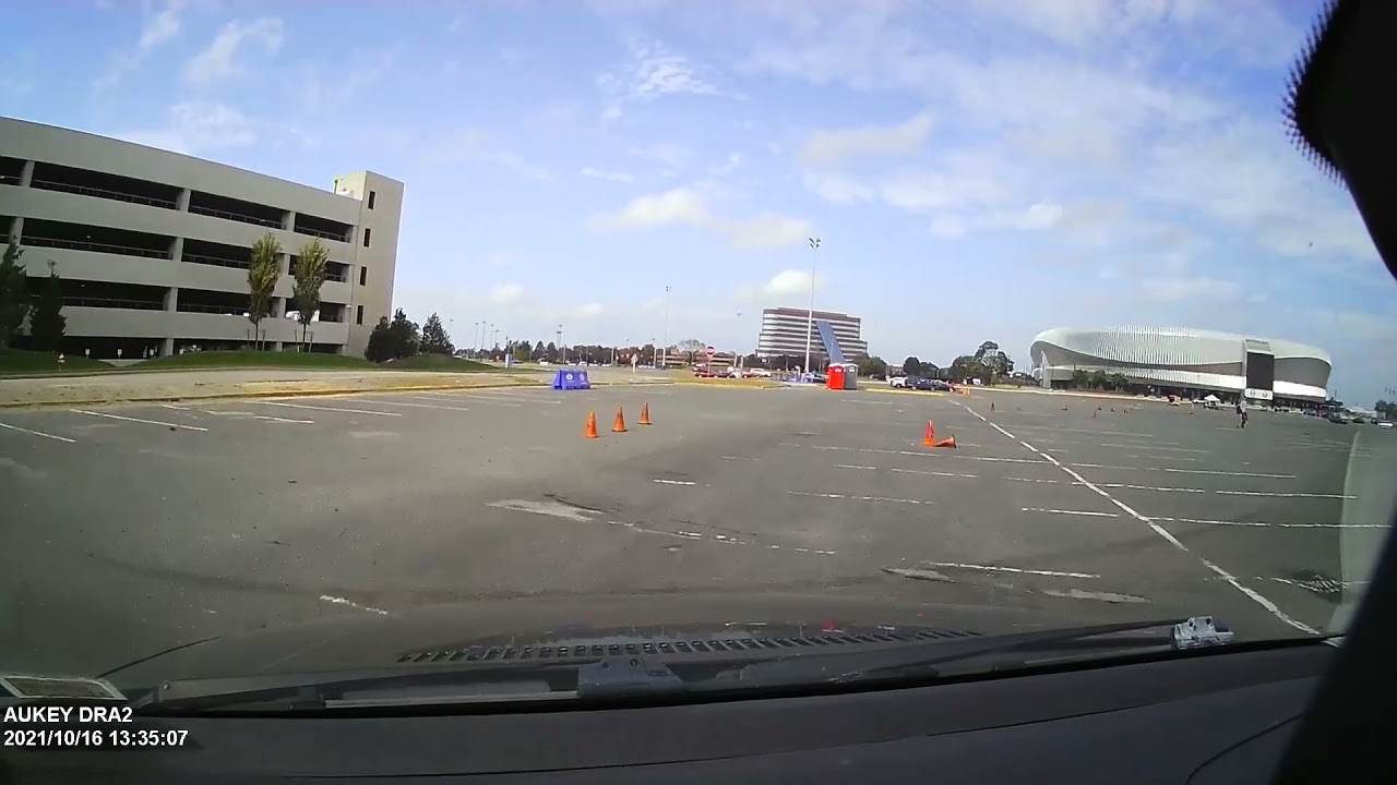 BMWCCA Autocross 10/16/21 - John Run 11: 71.395+Spin