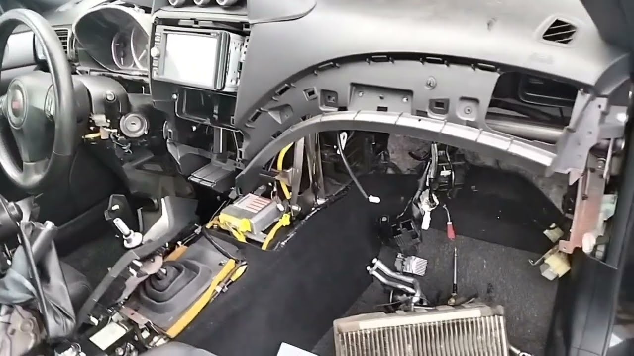 HOW TO REMOVE AIRCON EVAPORATOR.SUBARU WRX 2011