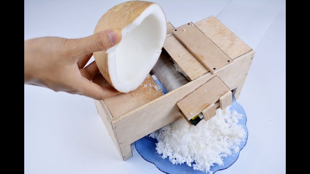 How to Make Grated Coconut, You Can Make it at Home