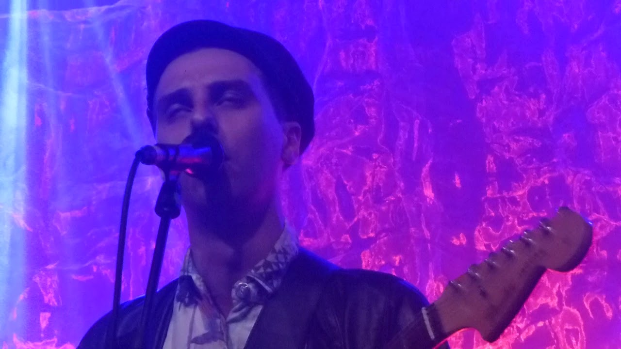Isolation Berlin live - Serotonin (Lyrics) - 24.05.2018 - Schlachthof Wiesbaden