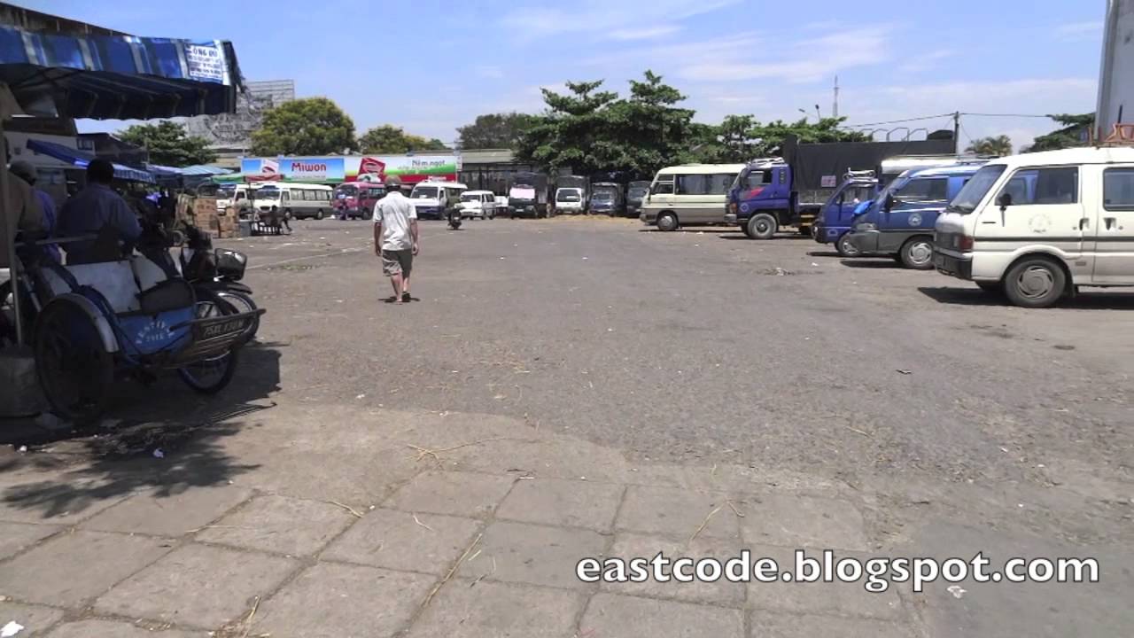 Ben Xe Khach Dong Ba  local bus station next to the market Hue Vietnam