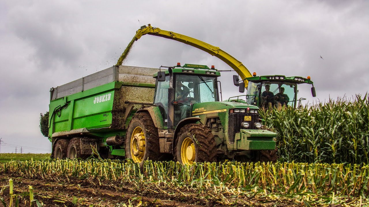 Siláže 2023 v mokru s John Deere 8500i  [4K]