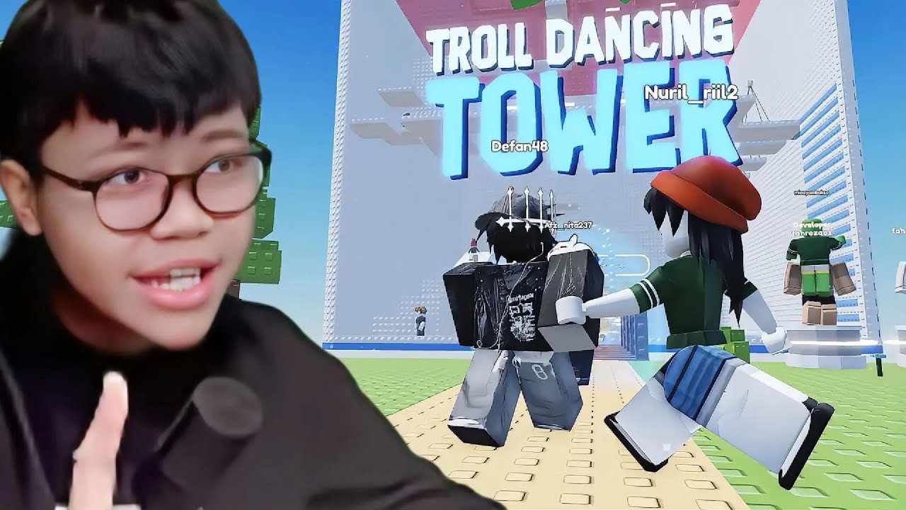 Trolling Kid And Showing A Wall Flick to Troll Kid😡 in Troll Dancing Tower💃