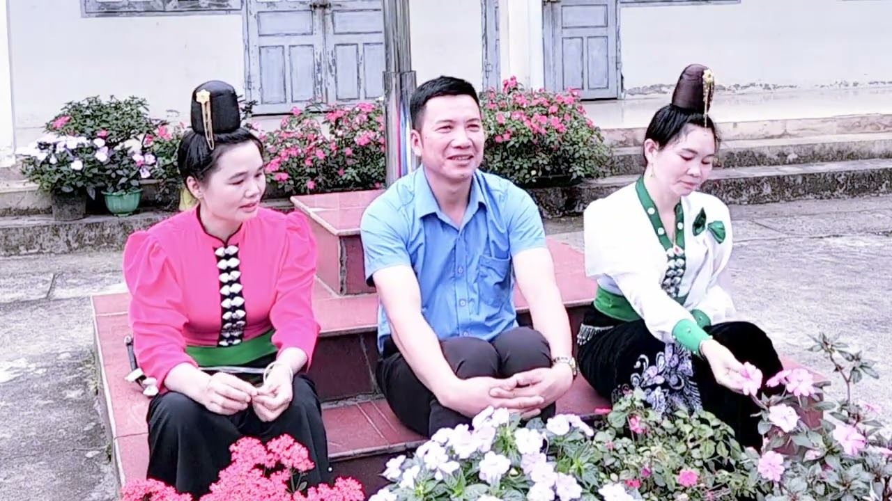 NHINH KHÉ THỊ BUN TÚN CỠ LỌ PI NONG ỦNG HỘ Ế NỚ 