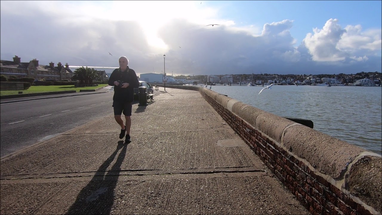 Virtual Walk Along East Cowes Esplanade - Isle Of Wight - November 2019 | kittikoko