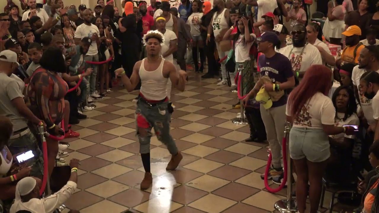LEGENDARY PERFORMANCE @STRAIGHT OUTTA BALLROOM 7- &ldquo;The Family Reunion&rdquo;