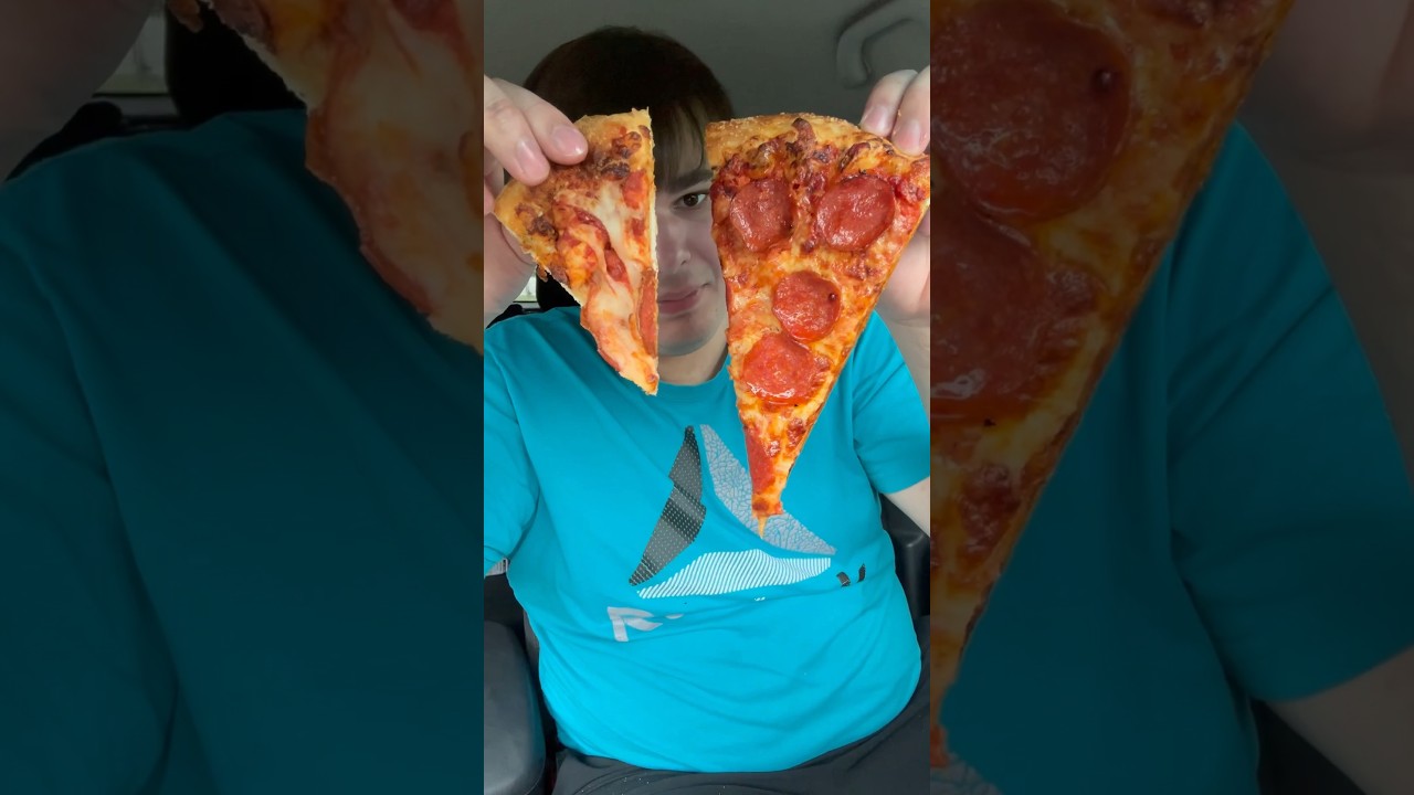 Costco Pizza vs. Domino&rsquo;s Pizza! Which One Is Better? 🍕