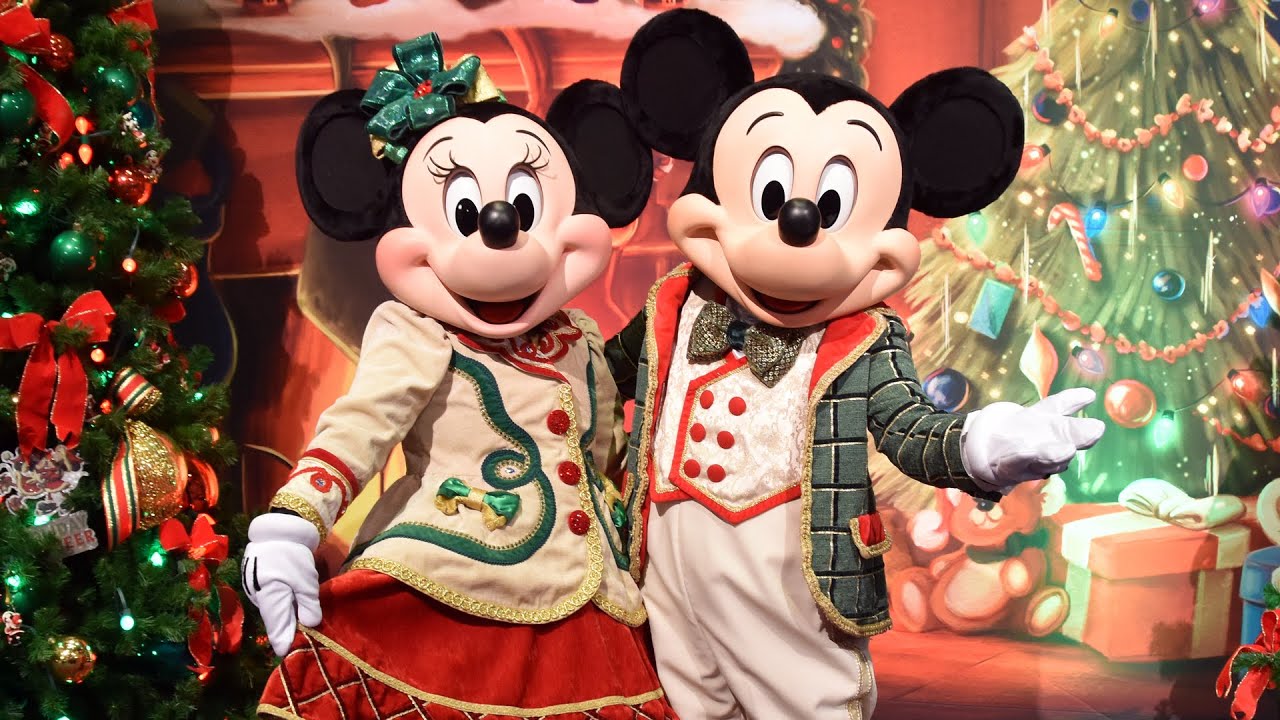 Mickey & Minnie Greet us in Very Merry Christmas Parade Costumes at Disney Holidays 2019 Media Event