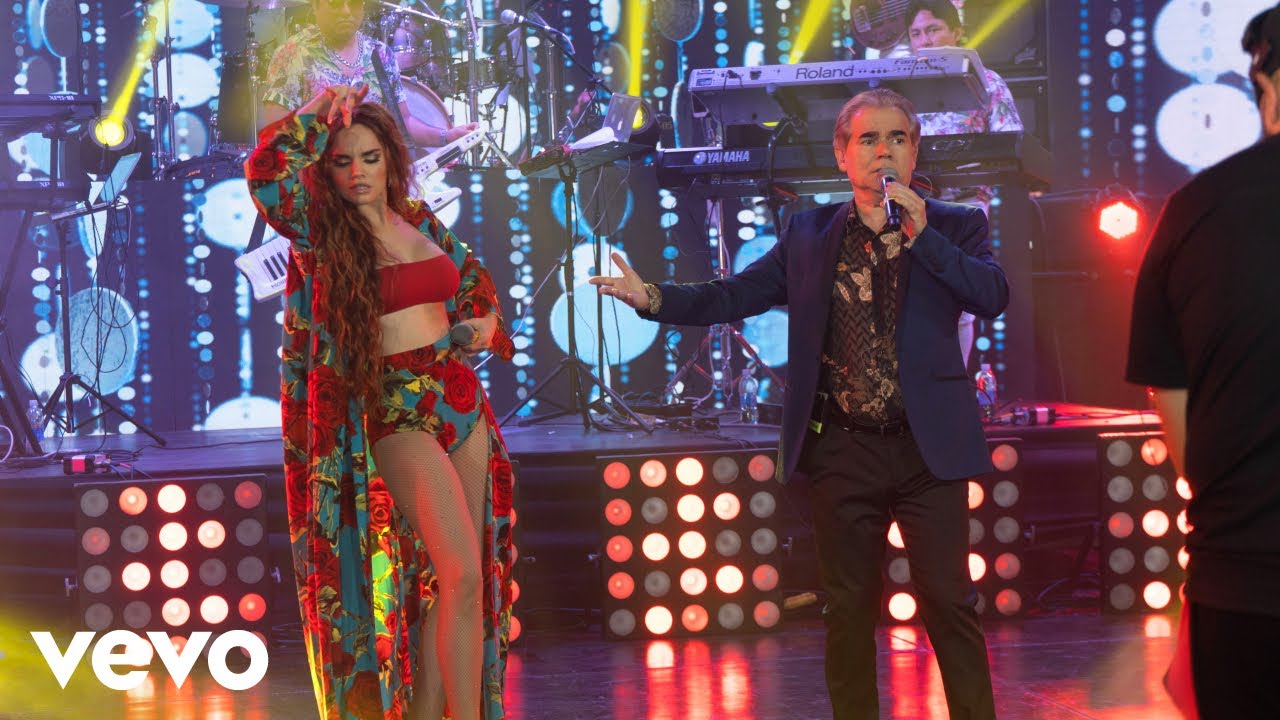 Melody - Loco (Concierto Lima, Perú) ft. Lorenzo Molina