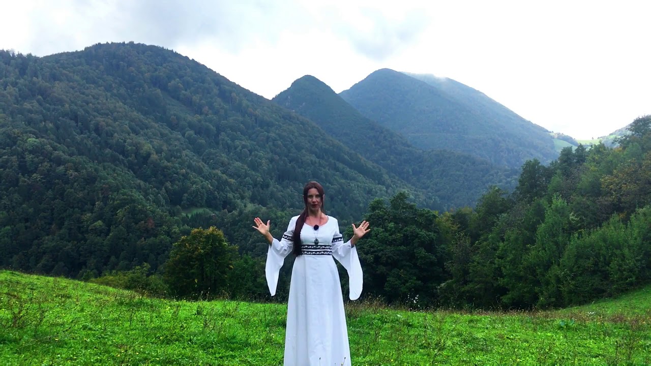 🥰Odrzuć stary obraz siebie i zastąp go tym nowym... Maria Bucardi
